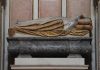 Monumento funebre con figura giacente del doge Francesco Venier, nella Chiesa del Santissimo Salvatore