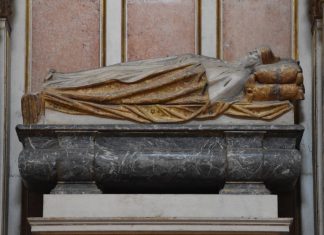 Monumento funebre con figura giacente del doge Francesco Venier, nella Chiesa del Santissimo Salvatore
