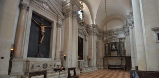 Il Crocifisso del Michelozzi nella Chiesa di San Giorgio Maggiore