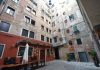 Corte de l’Orso a San Bartolomeo, nel Sestiere di San Marco