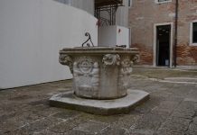 Pozzo nella corte della Scuola della Carità, nel Sestiere di Dorsoduro