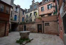 Corte dei Preti a Sant’Aponal, nel Sestiere di San Polo