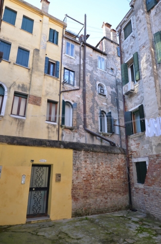 2 DSC 0804