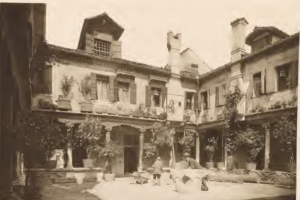 Il Chiostro dell'Abbazia di San Gregorio