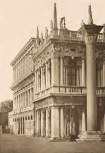 La colonna di San Todaro in Piazzetta