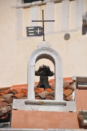 2 DSC 0410