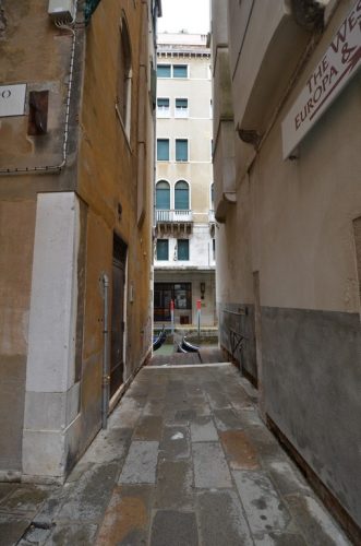 DSC 3052